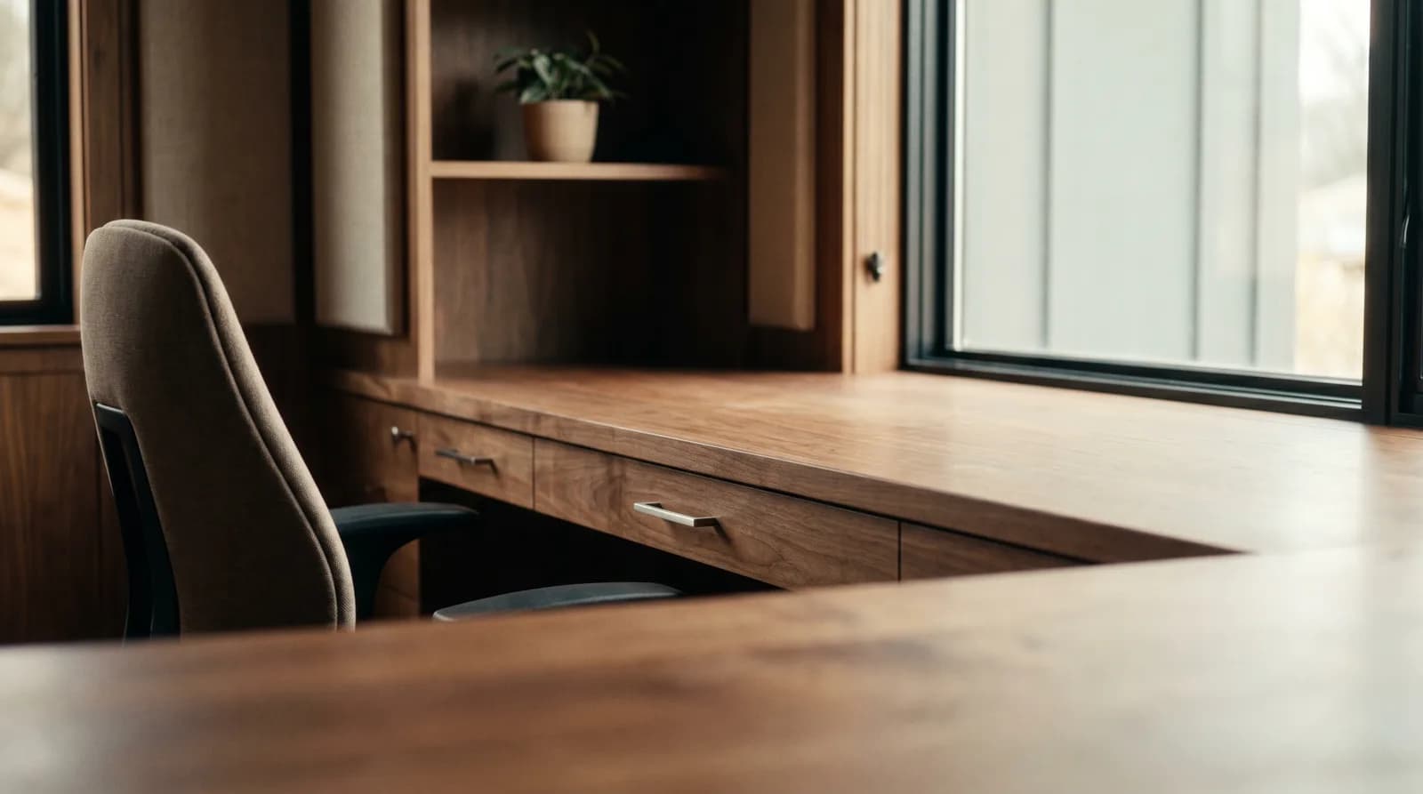 Home office de alto padrão: o trabalho como parte do morar